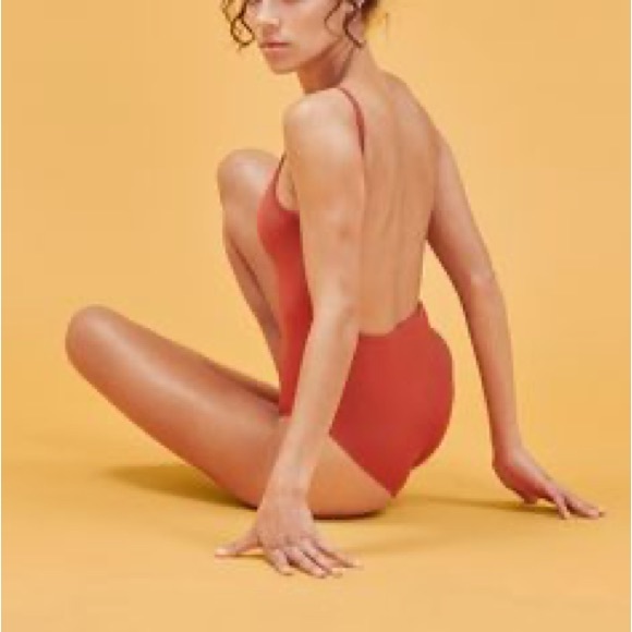NWT girlfriend collective silverlake thong bottom bodysuit red ochre medium 2019 - Picture 3 of 9